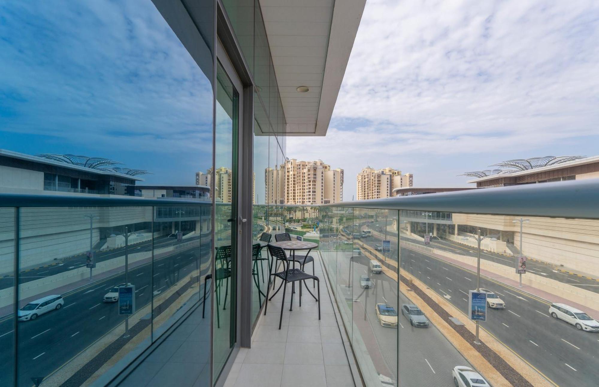 Studio With Private Beach Access At Palm Jumeirah Apartment Dubai Exterior photo